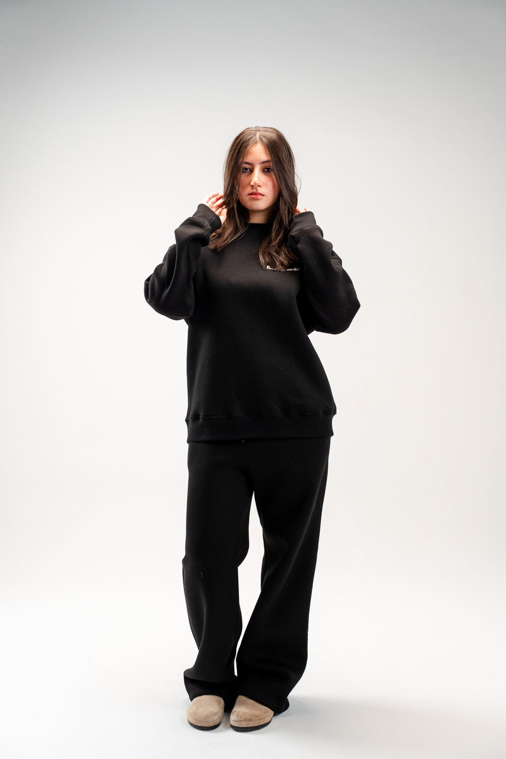 BLACK SWEATPANTS