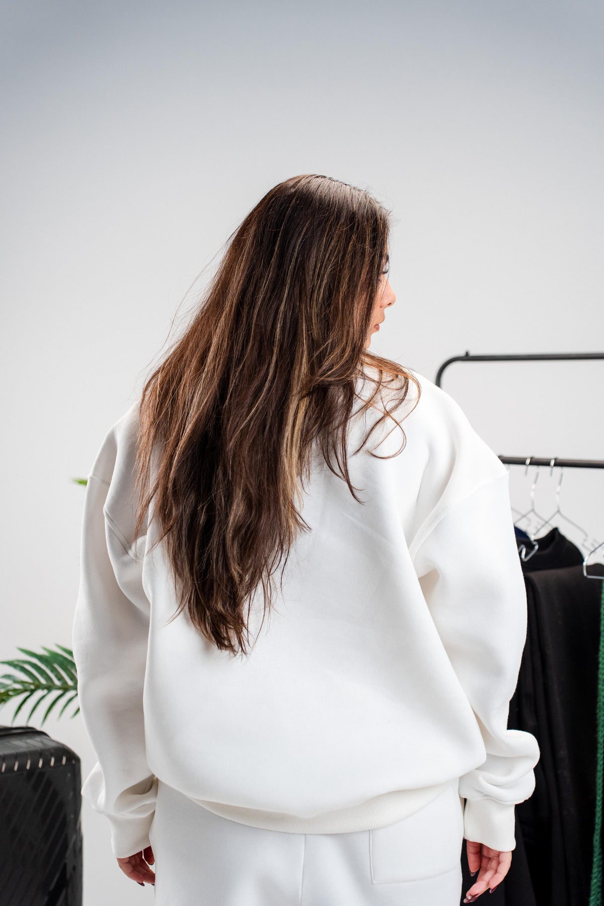 OVER SIZE OFF-WHITE CREWNECK