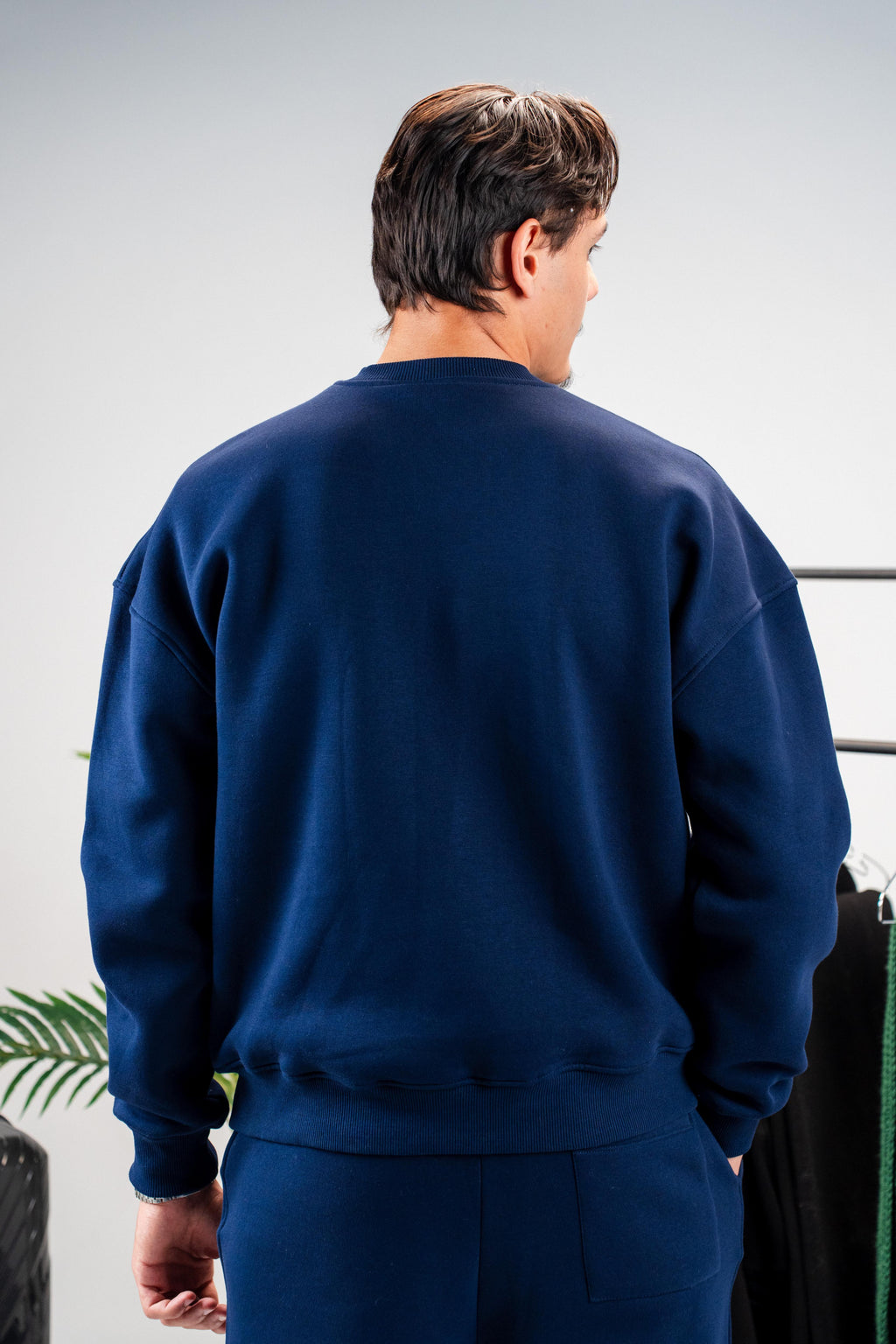 OVERSIZED NAVY BLUE CREWNECK