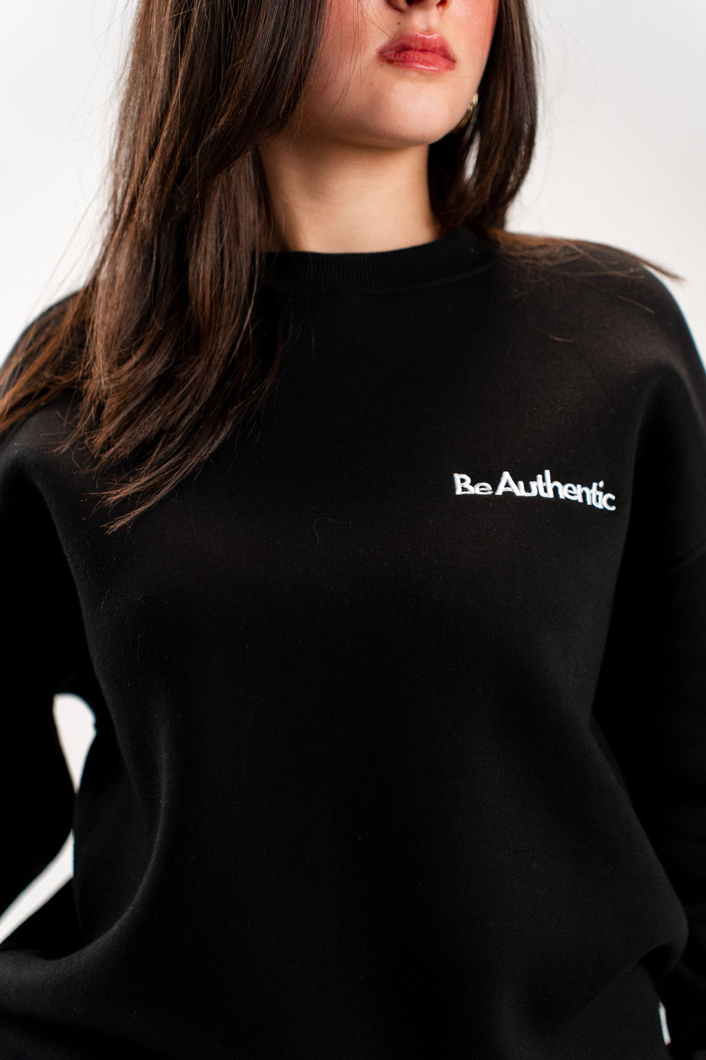 OVERSIZED BLACK CREWNECK