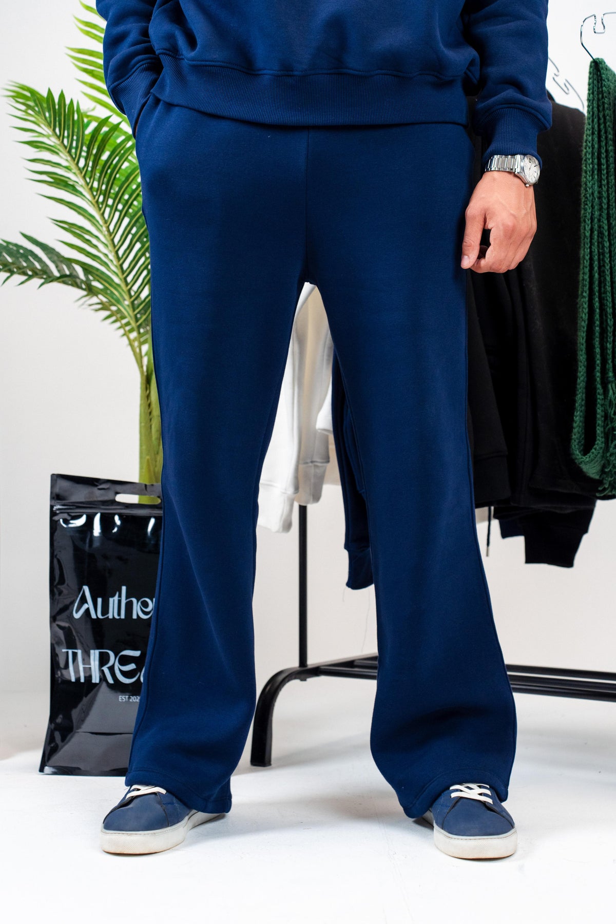 NAVY BLUE SWEATPANTS