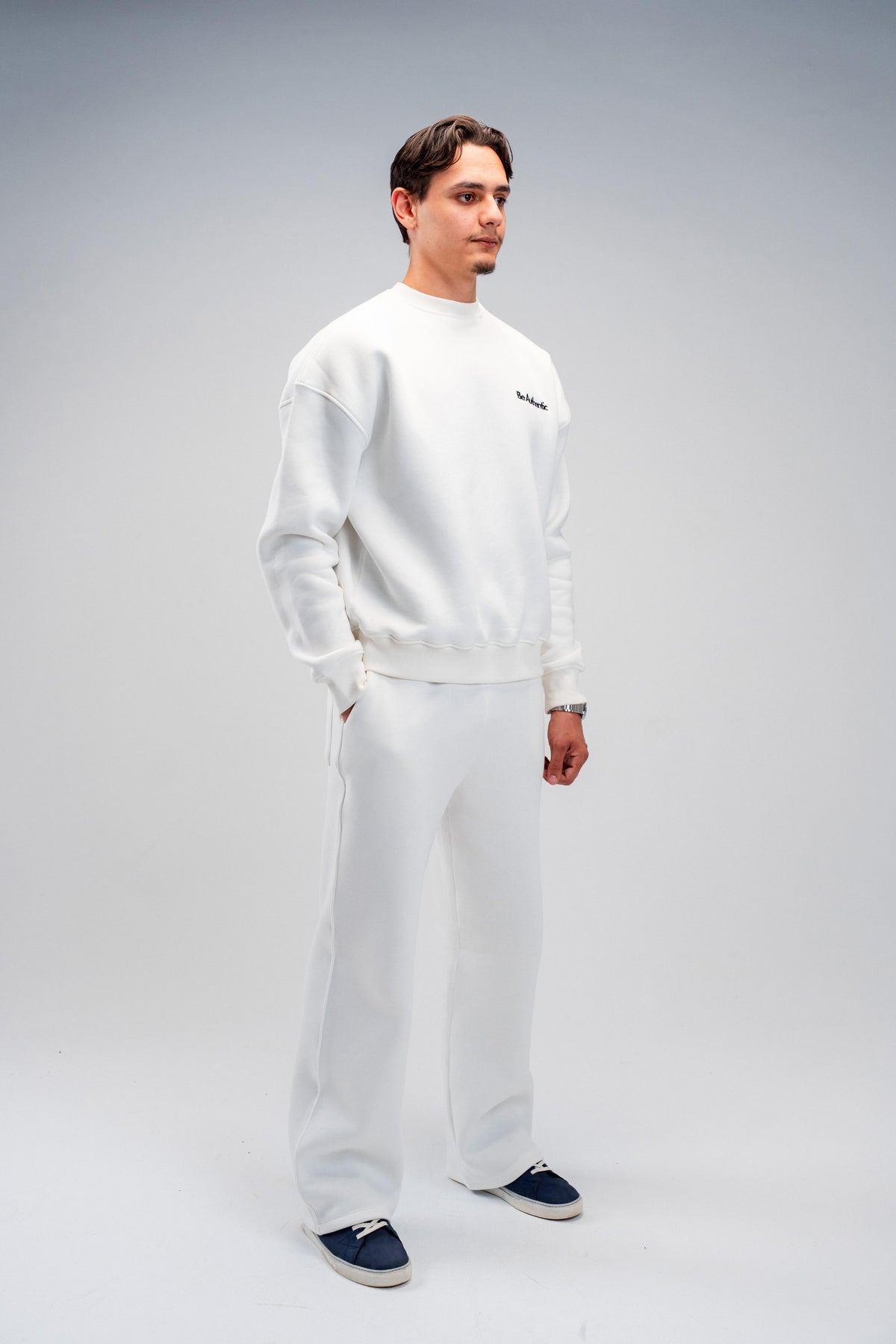 WHITE SWEATPANTS